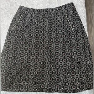 Le Lis Patterned Skirt Size Medium